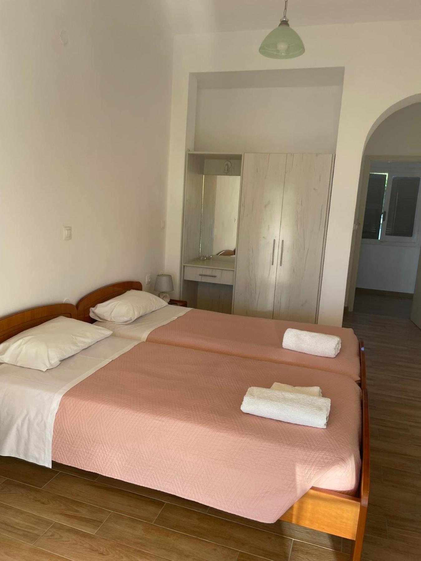 Nafsika Apartments Агиос-Георгиос-Пагон Экстерьер фото