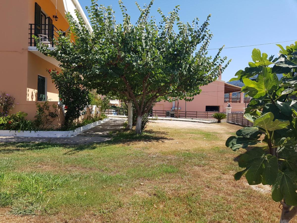 Nafsika Apartments Агиос-Георгиос-Пагон Экстерьер фото